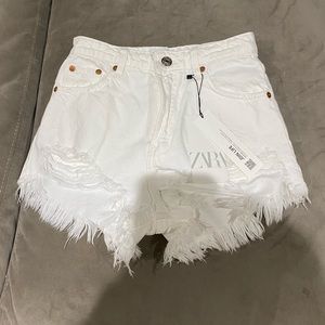 White denim Zara shorts